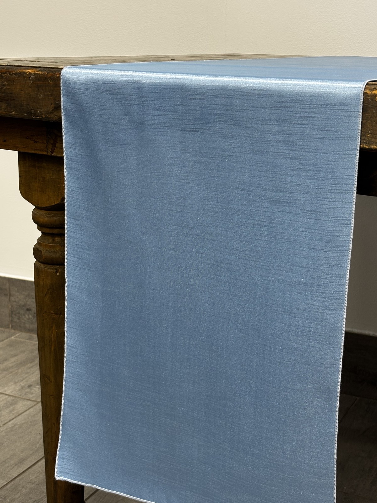 Shantung Wedgewood table runner